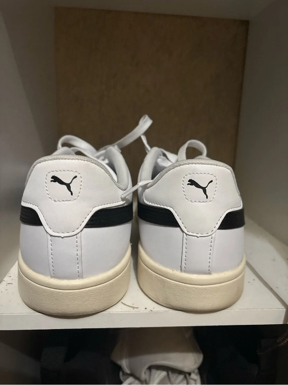 Puma Men’s White Black Leather‎ Sneakers Size 11 Worn Once Casual Shoes